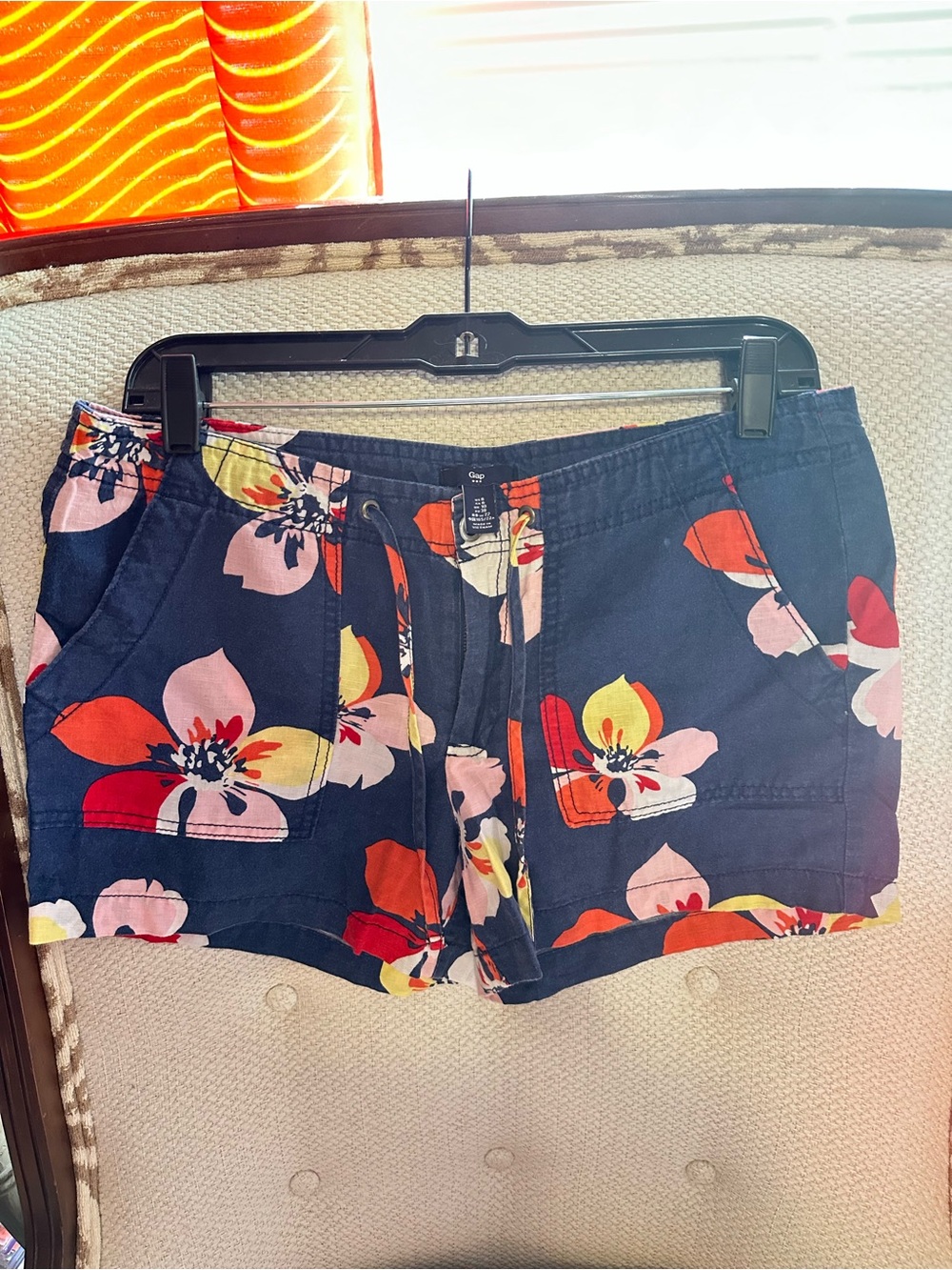 Gap Women's Navy Floral Drawstring Shorts